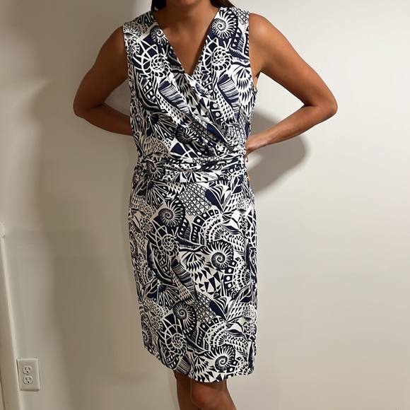 J. McLaughlin Dresses & Skirts - J.McLaughlin size XL